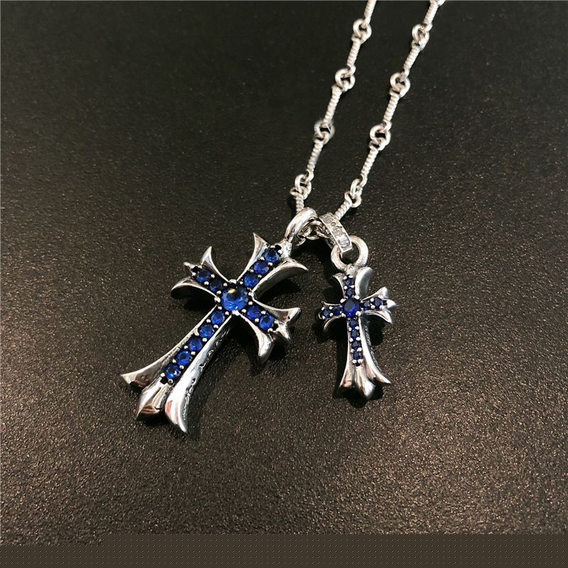 Ch**me He**ts necklaces